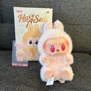 Popmart Labubu Have a Seat HAS series Dada Vinyl Plush Pendant